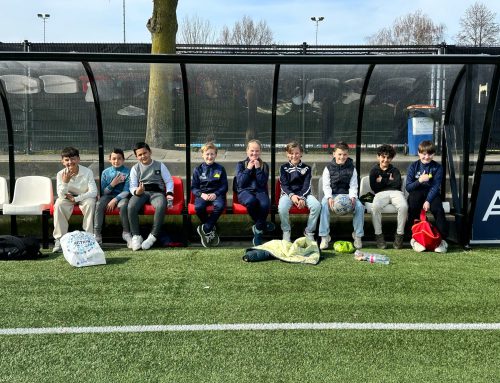 JO11-2 in de spelersbus naar Ajax – Huizen!