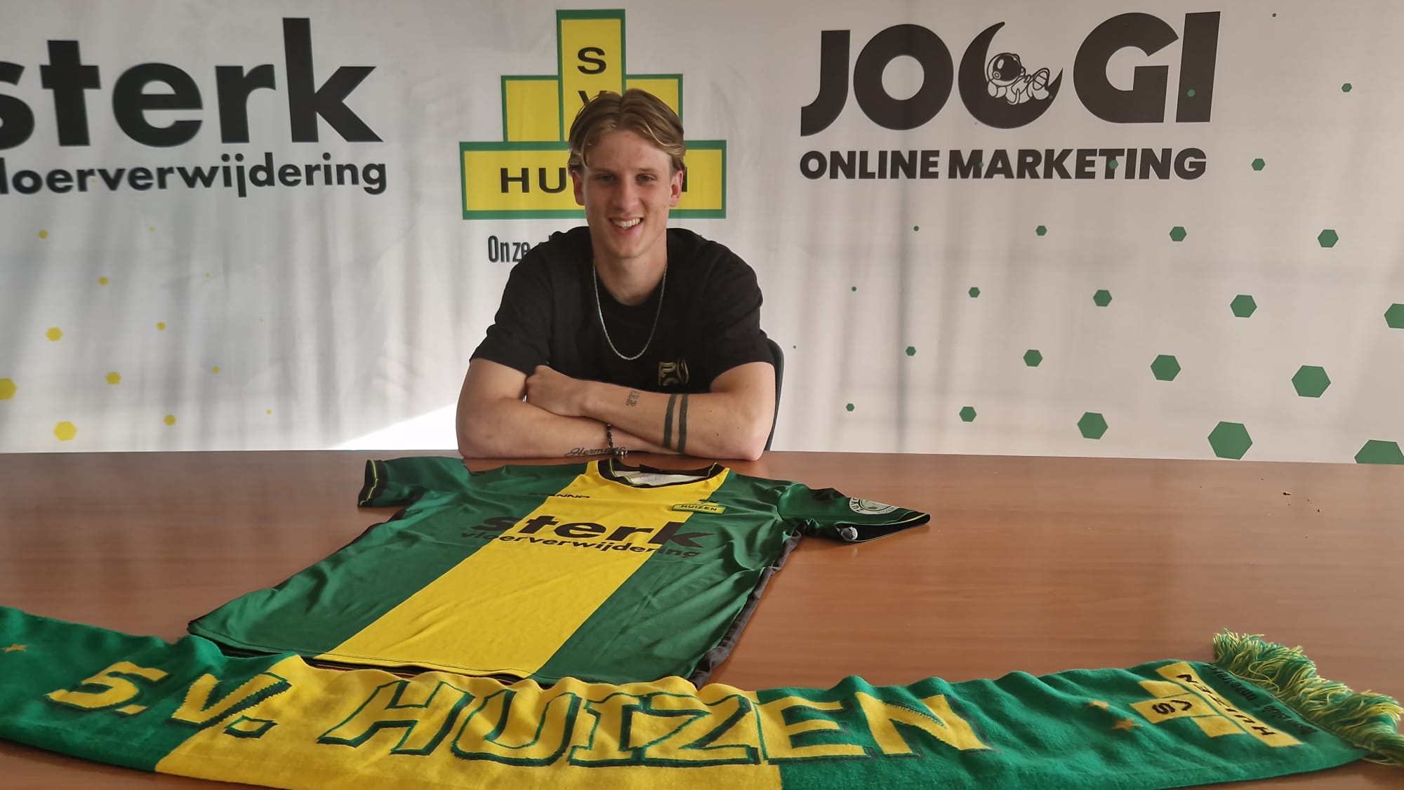 Justen Kuiper blijft 💚💛 bij SV Huizen – klaar om te schitteren!