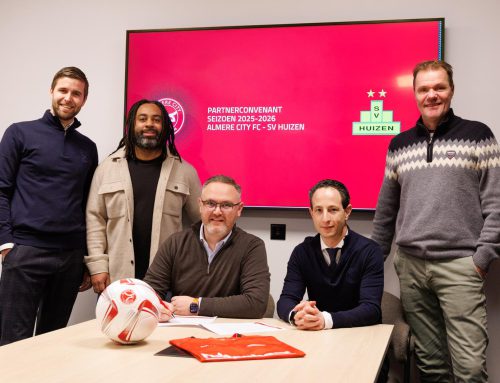 Almere City FC versterkt regionale voetbalbasis met nieuw convenant