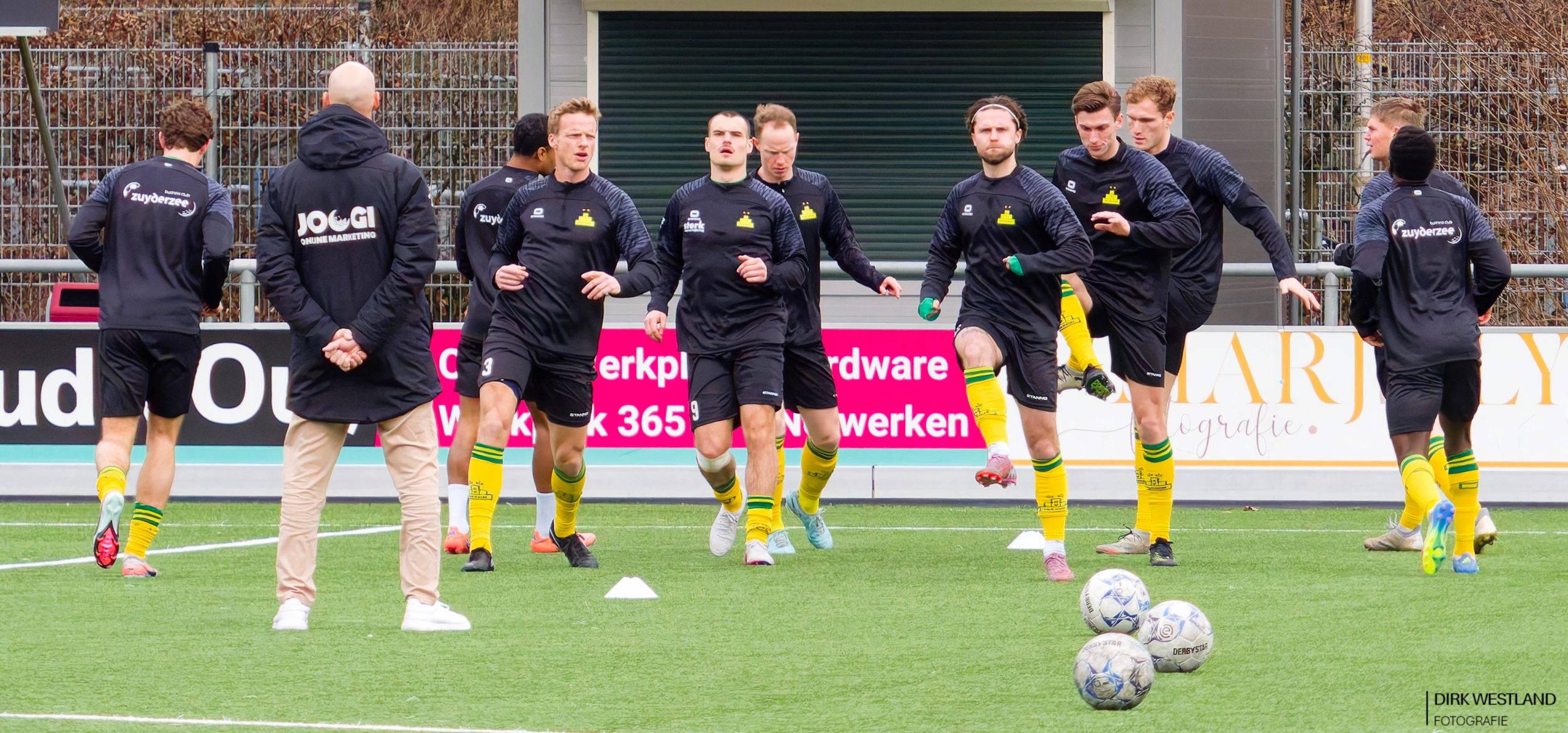 002N20260228-P2287235 – warming up