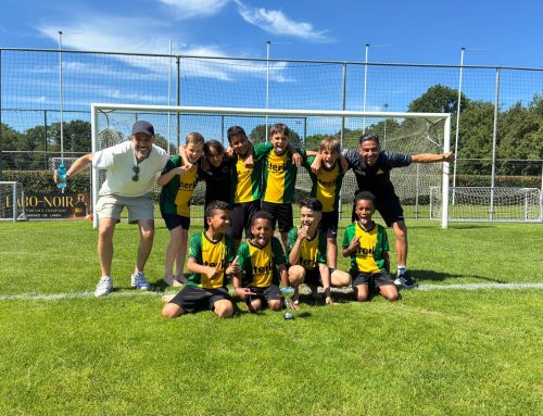 Toekomstmuziek: s.v. Huizen 10-1 pakt de toernooiwinst op de sv Laren’99 Cup!