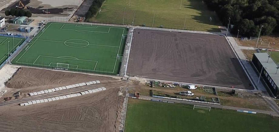 werkzaamheden kunstgrasvelden